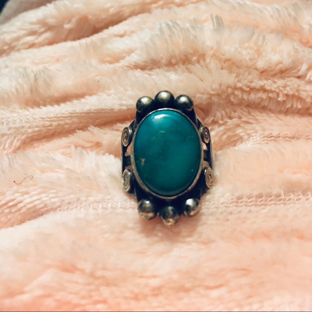 ☮️💎Authentic Vintage Silver & Turquoise Ring